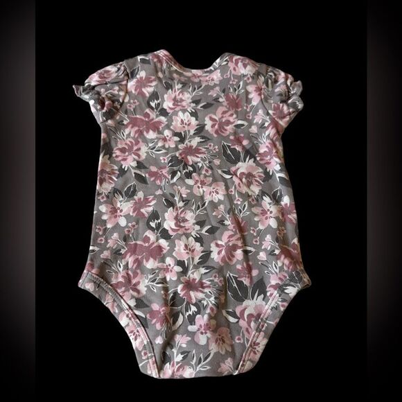 Nicole Miller Set of 3 Onesies (3-6 Months) - Picture 5 of 7